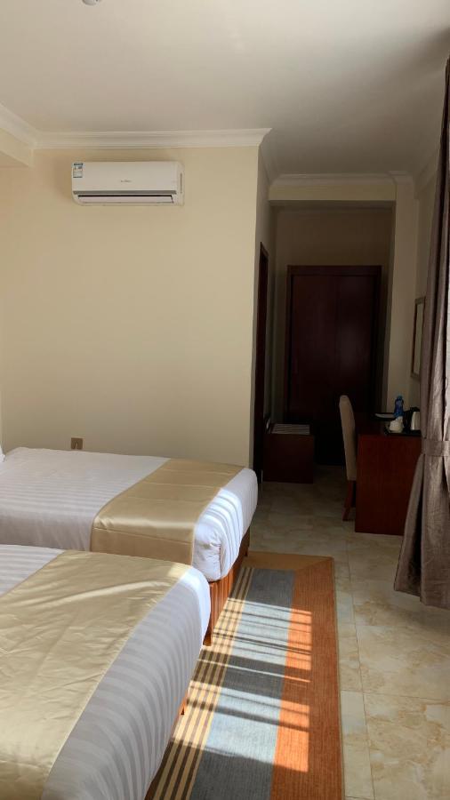 Roseau Hotel And Spa Gonder ภายนอก รูปภาพ