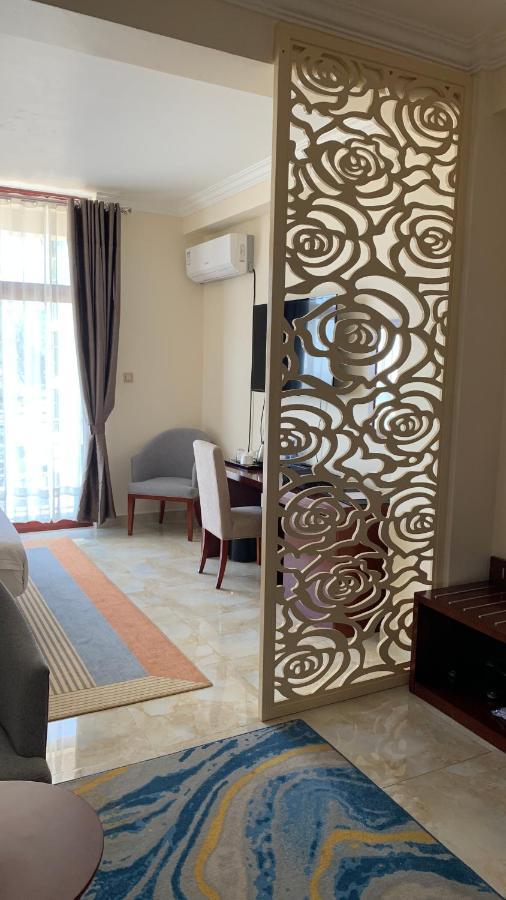 Roseau Hotel And Spa Gonder ภายนอก รูปภาพ