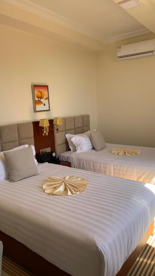 Roseau Hotel And Spa Gonder ภายนอก รูปภาพ
